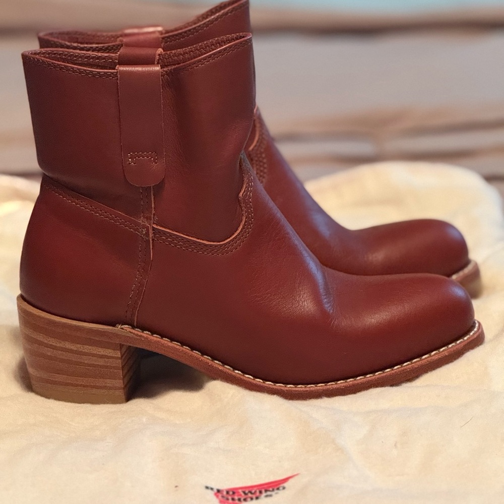 Red Wing Shoes Rich Brown Leather Boots - Picture 2 of 11